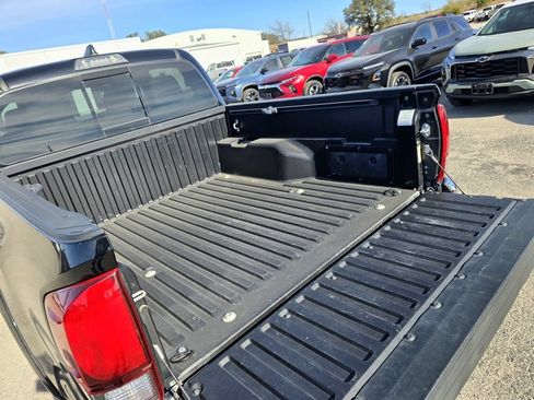 Used 2021 Toyota Tacoma SR5 image 9