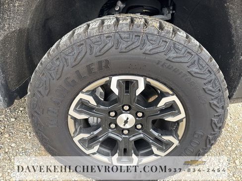 Used 2023 Chevrolet Silverado 1500 ZR2 w/ Technology Package image 43