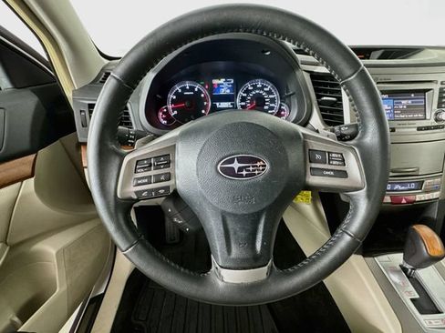 Used 2013 Subaru Outback 2.5i Limited w/ Moonroof Pkg AWD/4WD image 14