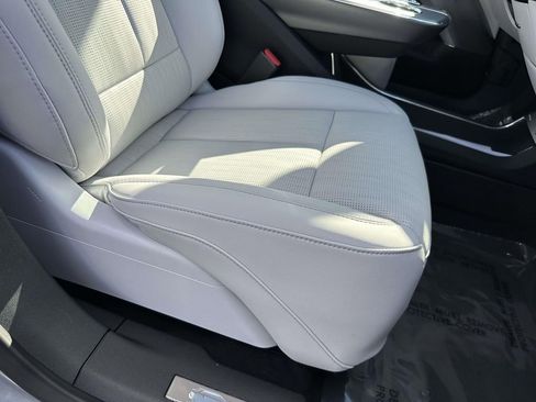 New 2026 Cadillac Lyriq Premium Sport image 9