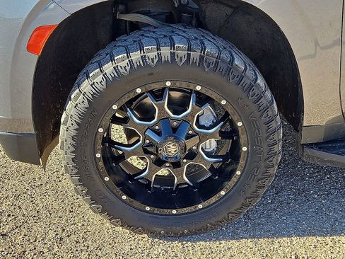 Used 2021 Chevrolet Tahoe LT image 11