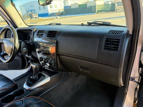 Used 2006 HUMMER H3 image 25