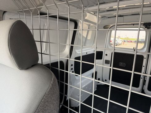 Used 2015 Chevrolet City Express LT w/ Appearance Package FWD image 12