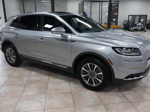 Used 2023 Lincoln Nautilus Reserve FWD image 7