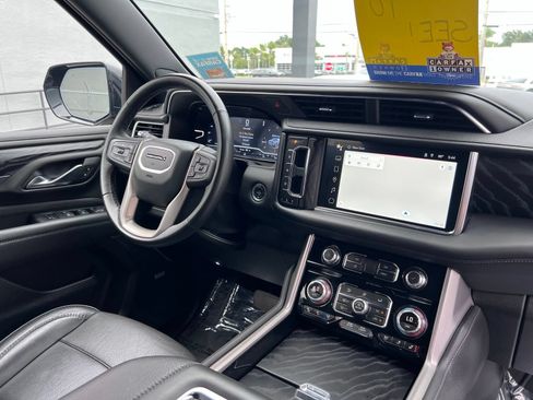 Used 2024 GMC Yukon XL Denali AWD/4WD image 68