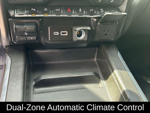 Used 2021 Chevrolet Silverado 1500 LT Trail Boss w/ Convenience Package II image 23