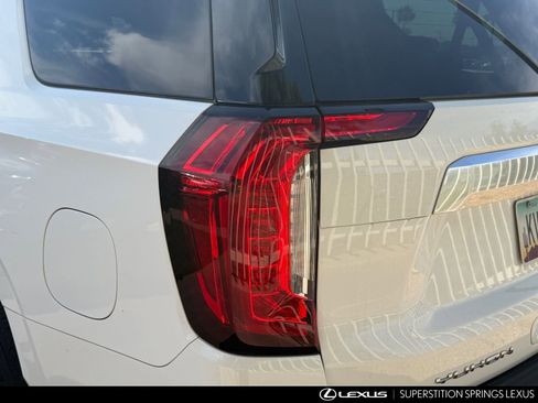 Used 2021 GMC Yukon Denali w/ Denali Ultimate Package image 13