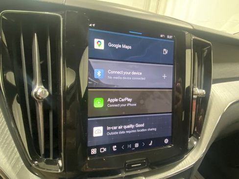 Certified 2025 Volvo XC60 B5 Plus image 18