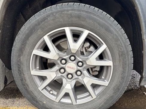 Used 2020 GMC Acadia SLT w/ Driver Alert Package II AWD/4WD image 8