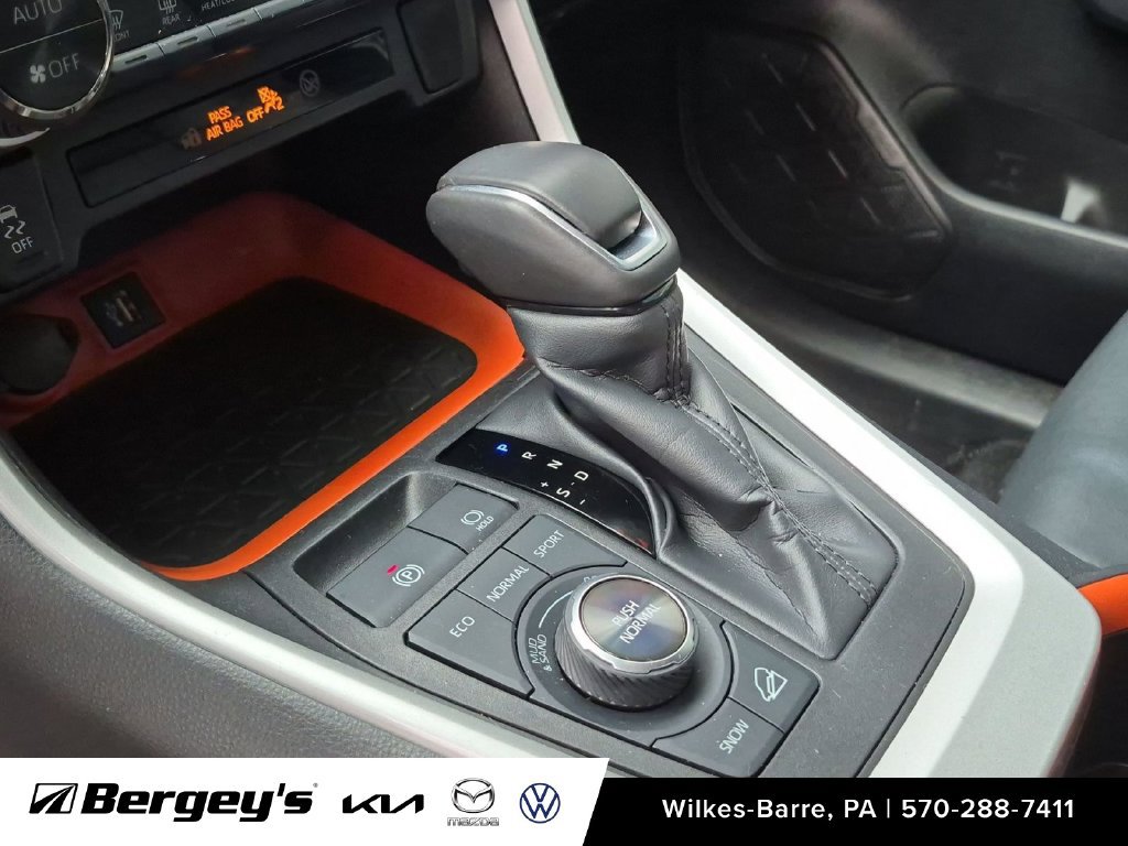 Used 2024 Toyota RAV4 Adventure AWD/4WD image 29