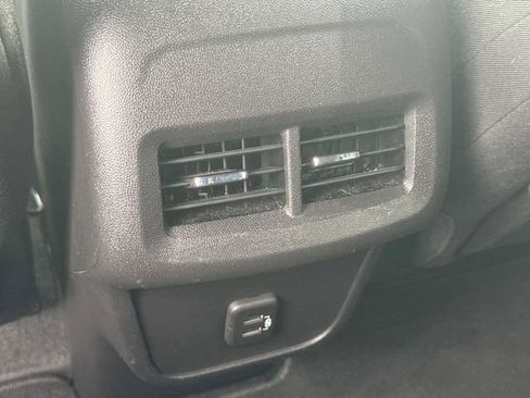 Certified 2024 GMC Terrain SLE AWD/4WD image 16
