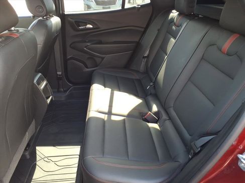 Used 2024 Chevrolet Trax RS w/ Sunroof Package image 8