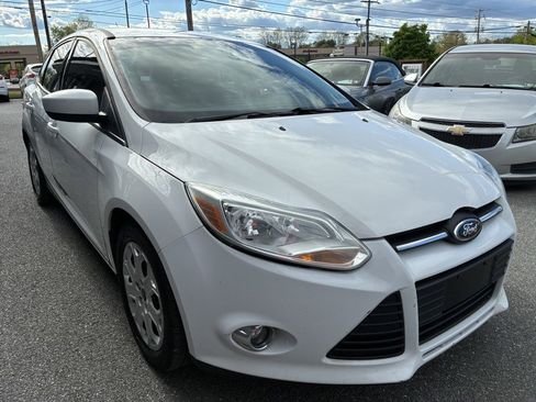 Used 2012 Ford Focus SE image 3
