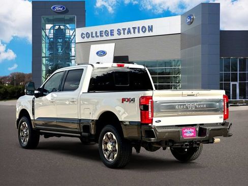 Certified 2024 Ford F250 King Ranch w/ FX4 Off-Road Package AWD/4WD image 5