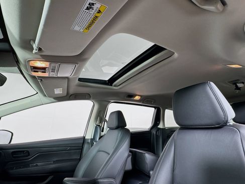 Certified 2026 Honda Odyssey EX-L image 15