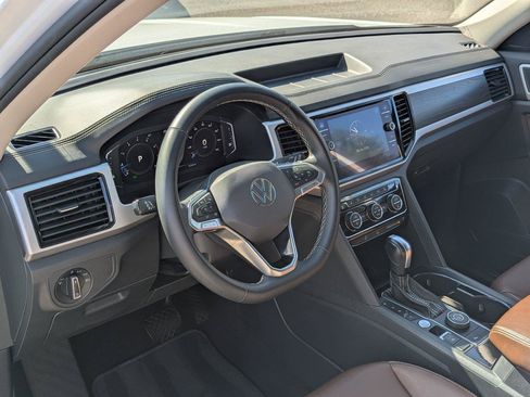 Used 2022 Volkswagen Atlas SE AWD/4WD image 12