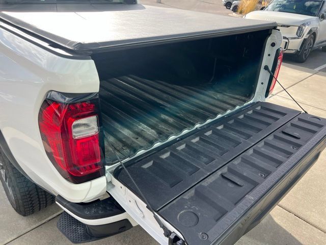 Used 2024 GMC Canyon Denali AWD/4WD image 25