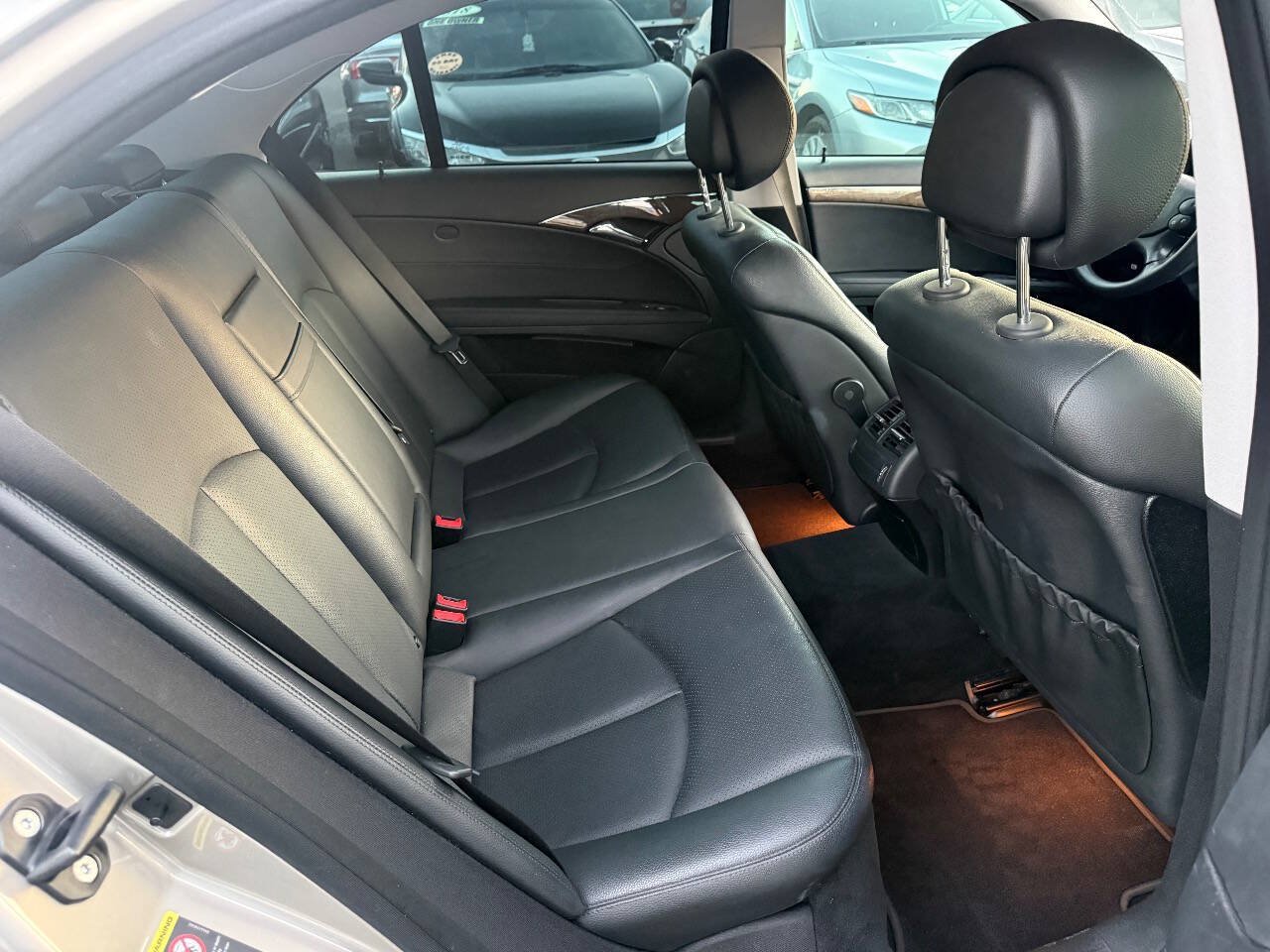 Used 2007 Mercedes-Benz E 350 Sedan image 17