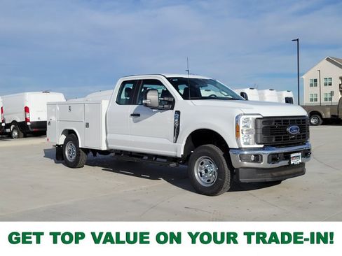New 2026 Ford F250 XL w/ XL Chrome Package image 1