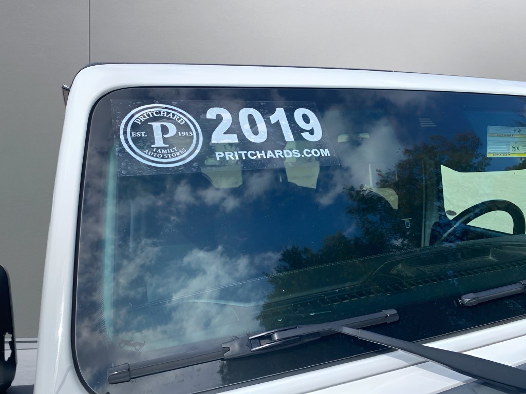 Used 2019 Jeep Wrangler Unlimited Sahara w/ Advanced Safety Group AWD/4WD image 38
