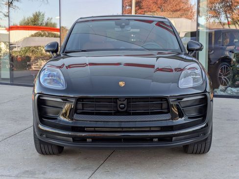 Used 2025 Porsche Macan image 6