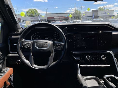 Used 2024 GMC Sierra 2500 Denali Ultimate AWD/4WD image 28