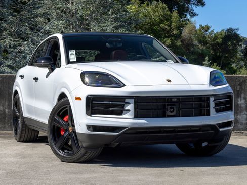 New 2026 Porsche Cayenne S image 6