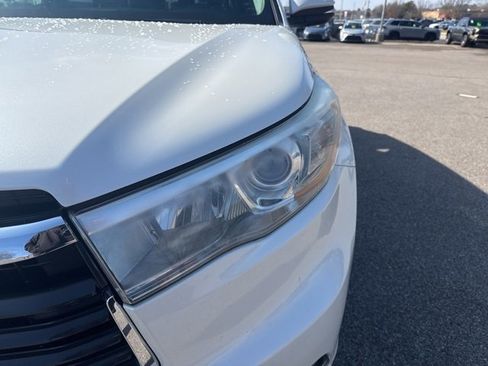 Used 2014 Toyota Highlander Limited image 9