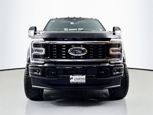 Used 2026 Ford F450 Platinum w/ FX4 Off-Road Package image 3