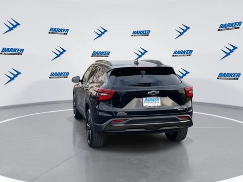 Used 2024 Chevrolet Trax ACTIV w/ Sunroof Package image 7