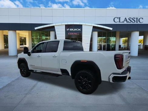 Used 2024 GMC Sierra 2500 AT4 AWD/4WD image 6