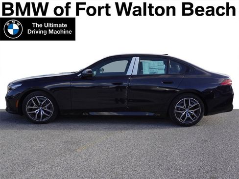 New 2025 BMW i5 eDrive40i w/ M Sport Package image 18