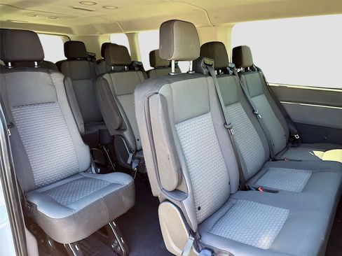 Used 2023 Ford Transit 350 XLT image 29