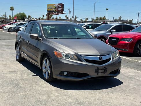 Used 2014 Acura ILX w/ Premium Package FWD image 11