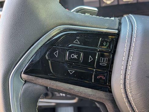 Used 2024 Jeep Grand Cherokee L Overland w/ Trailer Tow Package image 21