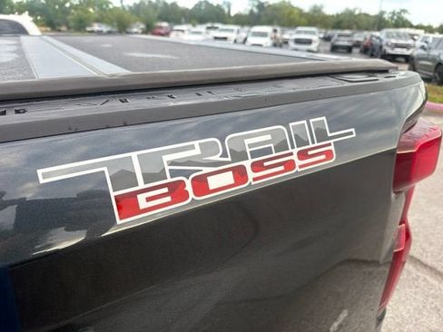 Used 2021 Chevrolet Silverado 1500 Custom Trail Boss AWD/4WD image 8