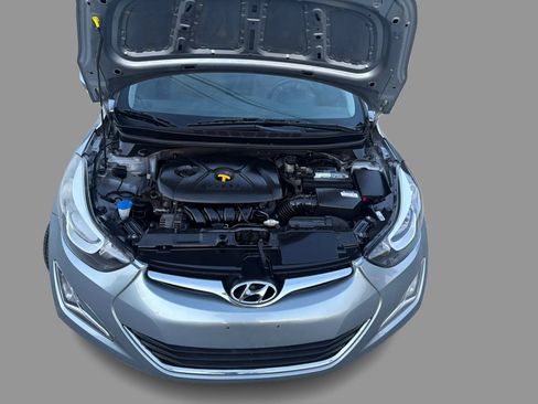 Used 2016 Hyundai Elantra SE w/ Option Group 02 FWD image 13