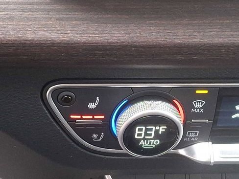 Certified 2023 Audi Q5 2.0T Premium Plus w/ Premium Plus Package image 19