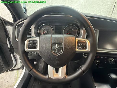 Used 2014 Dodge Charger R/T image 4