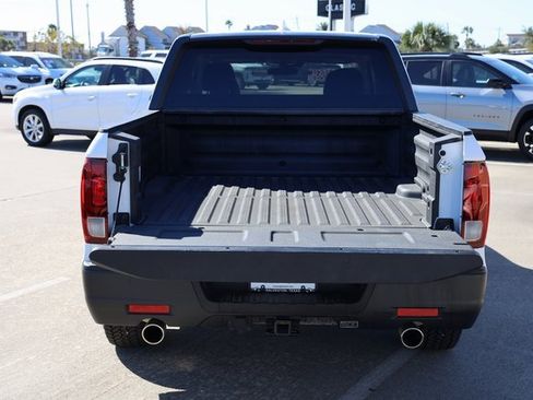 Certified 2025 Honda Ridgeline Sport+ image 8