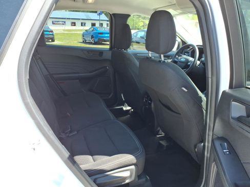 Used 2024 Ford Escape Active image 9