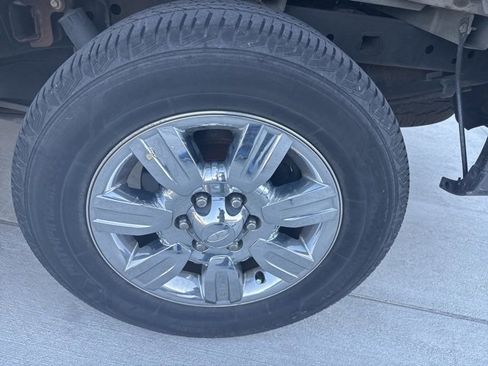 Used 2011 Ford F150 XLT w/ XLT Chrome Pkg image 5