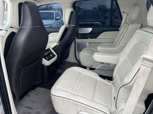 Used 2021 Lincoln Navigator Black Label image 18
