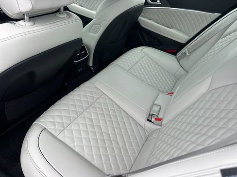 Used 2025 Genesis G70 3.3T Advanced w/ Sport Prestige Package image 13