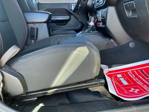 Used 2020 Jeep Gladiator Rubicon image 21