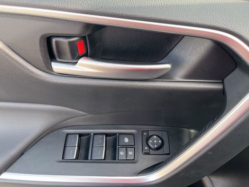 Used 2025 Toyota RAV4 XLE w/ Convenience Package image 53