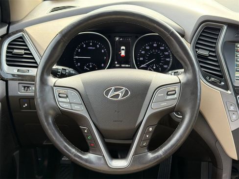 Used 2017 Hyundai Santa Fe Sport image 24