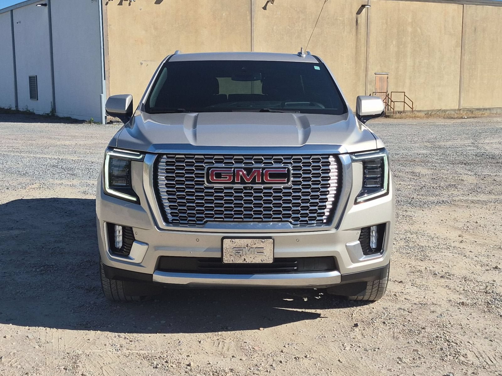 Used 2023 GMC Yukon Denali AWD/4WD image 9