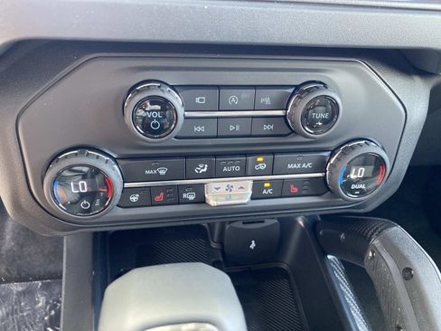 New 2026 Ford Bronco Raptor AWD/4WD image 16