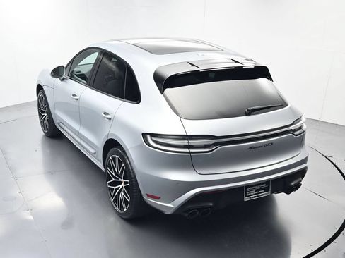 Certified 2024 Porsche Macan GTS AWD/4WD image 38